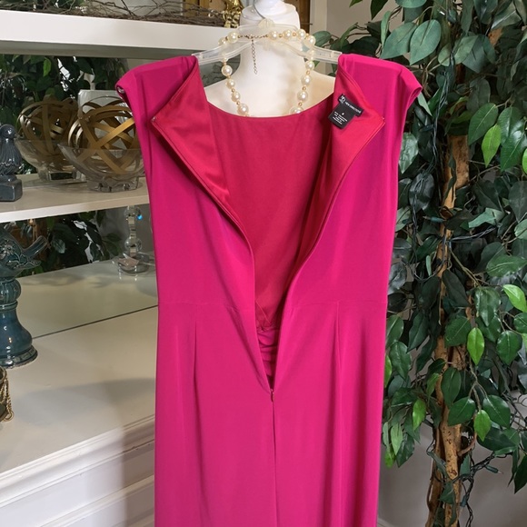 🆕NWT New Directions Fuchsia Sleeveless Rosette Dress - Picture 3 of 9